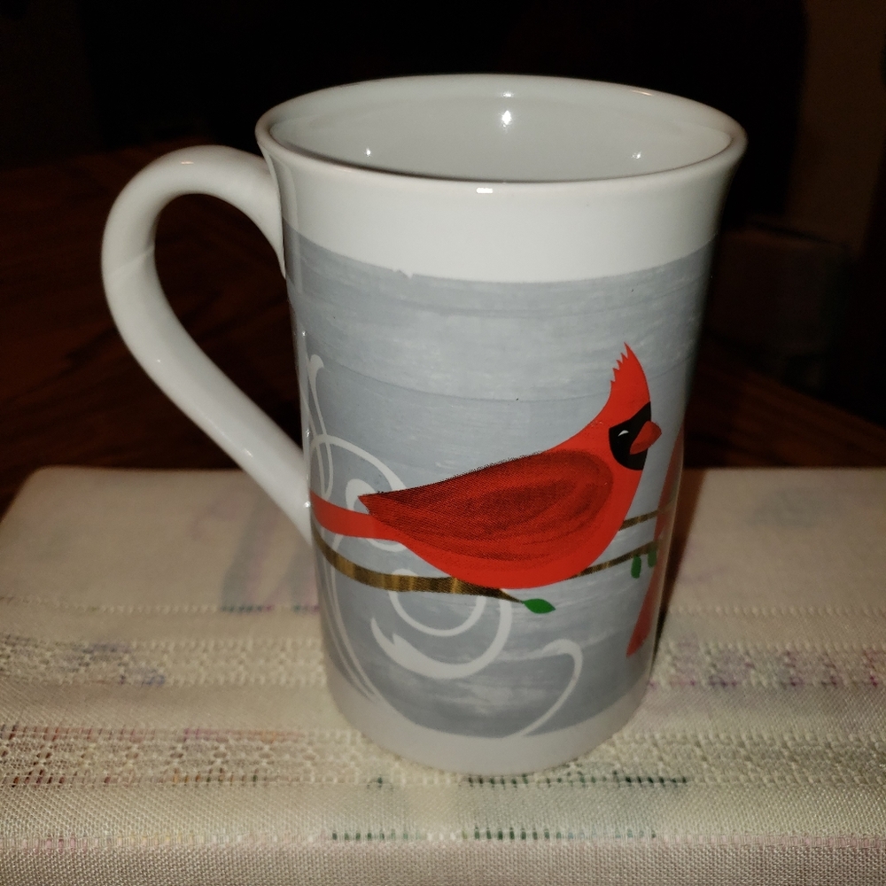 Beautiful Royal Norfolk Cardinal Coffee or Tea Mug